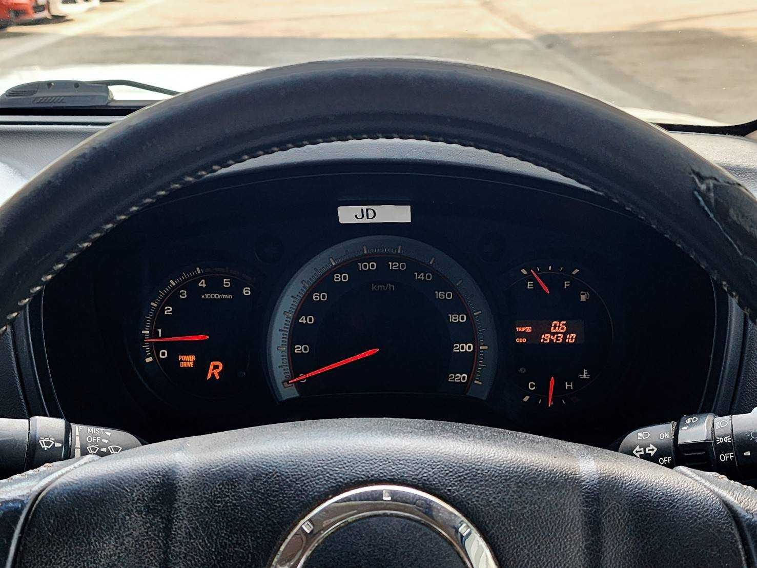 2011 Isuzu D-max hilander Super Titanium  3.0 Ddi I-TEQ A/T