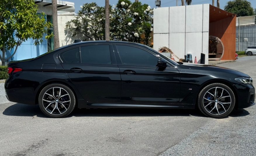 2021 BMW 530e M Sport LCI