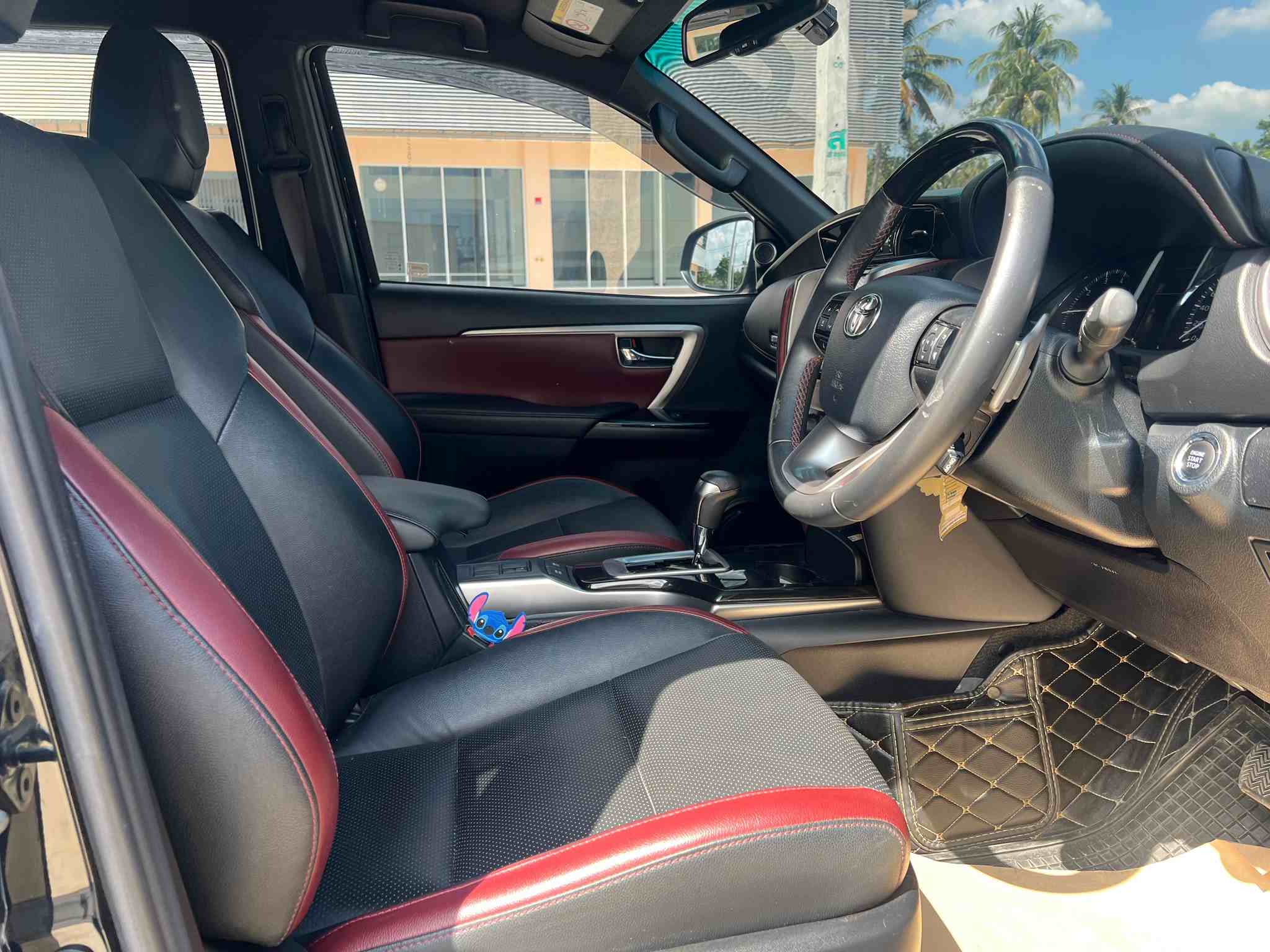 2021 TOYOTA FORTUNER Legender Auto 2.4 V