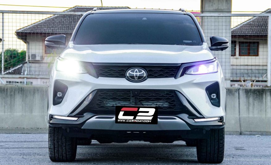 2022 TOYOTA FORTUNER 2.8 LEGENDER BLACK TOP