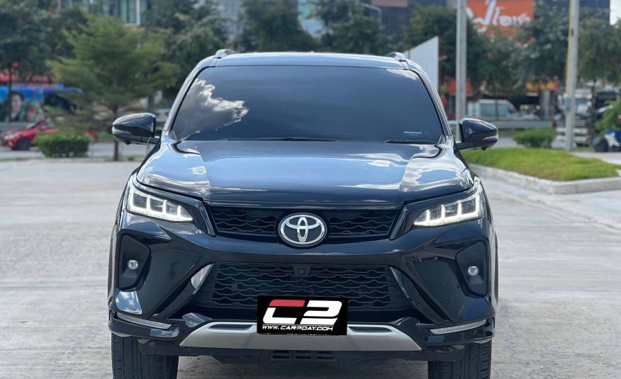 2021 TOYOTA FORTUNER Legender Auto 2.4 V