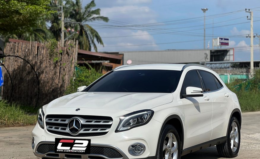 2019 Mercedes-Benz GLA200 1.6 Urban Facelift (W156)