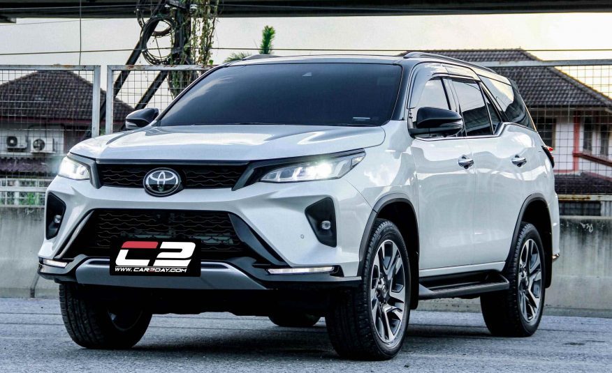 2022 TOYOTA FORTUNER 2.8 LEGENDER BLACK TOP