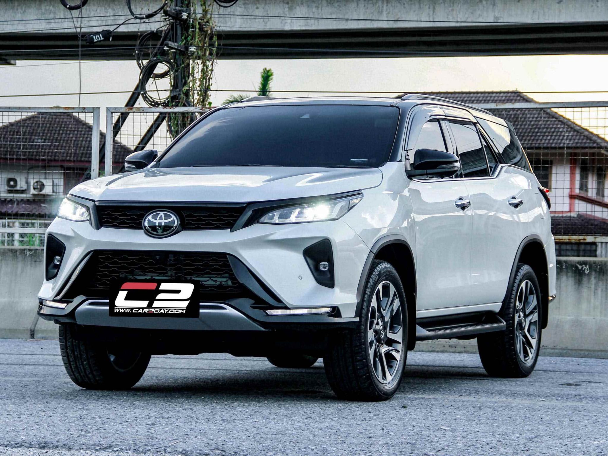 2022 TOYOTA FORTUNER 2.8 LEGENDER BLACK TOP