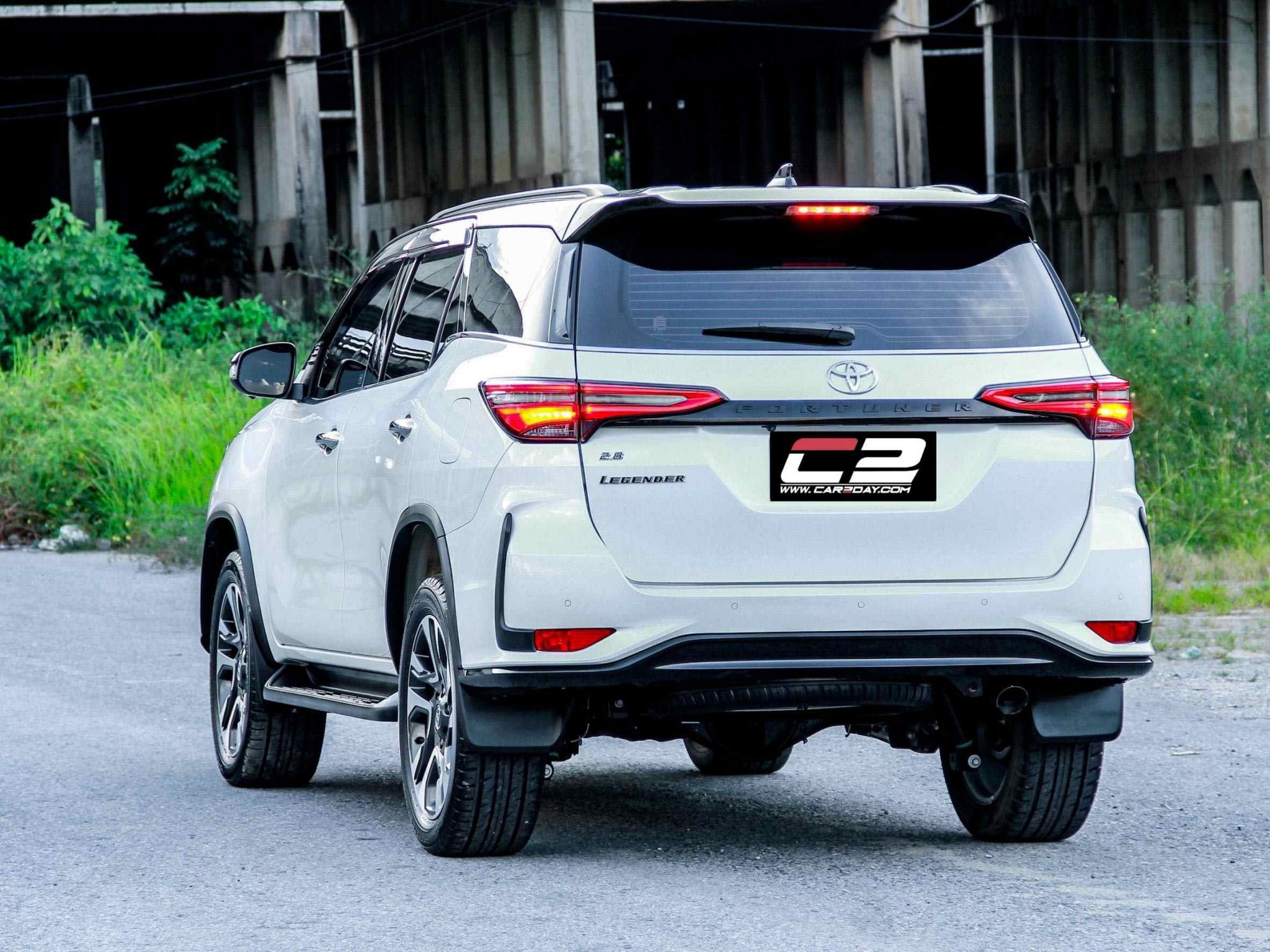 2022 TOYOTA FORTUNER 2.8 LEGENDER BLACK TOP