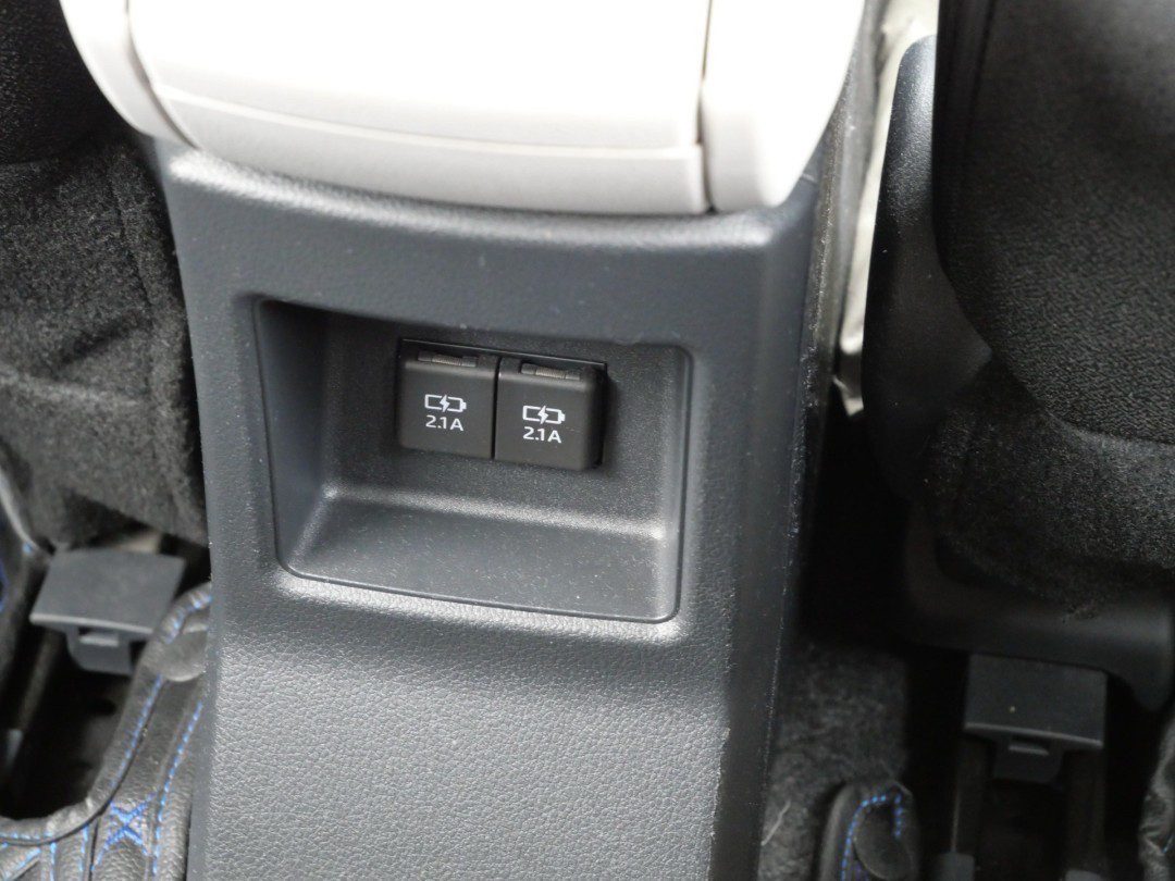 2023 TOYOTA VELOZ Wagon 4dr Premium 7st CVT FWD 1.5i (CBU)