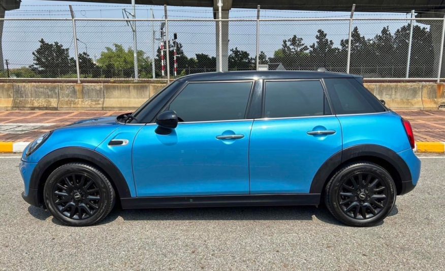 2021 Mini cooper union jack