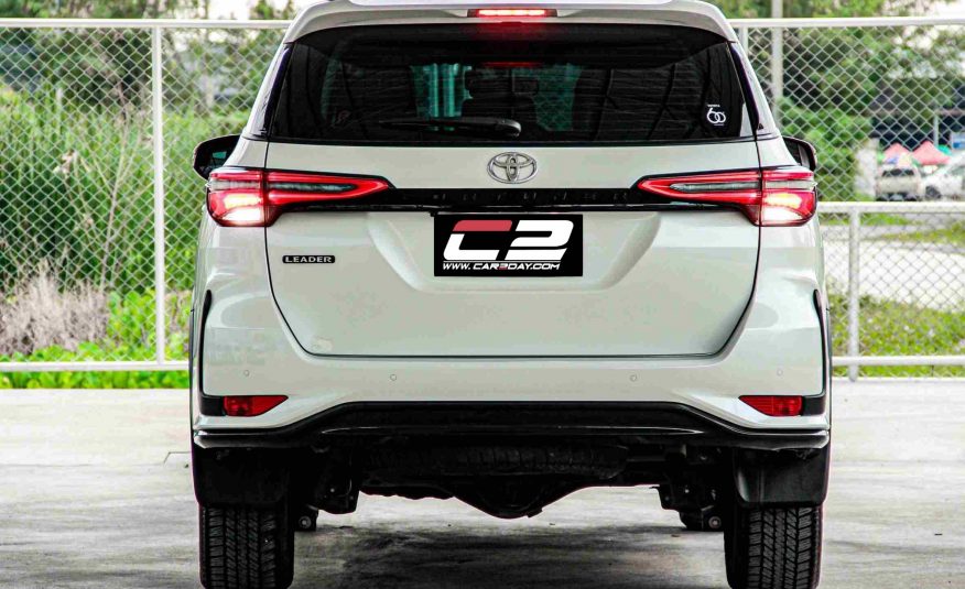 2022 TOYOTA FORTUNER 2.4 V LEADER