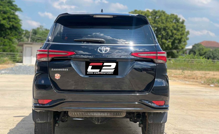 2021 TOYOTA FORTUNER Legender Auto 2.4 V