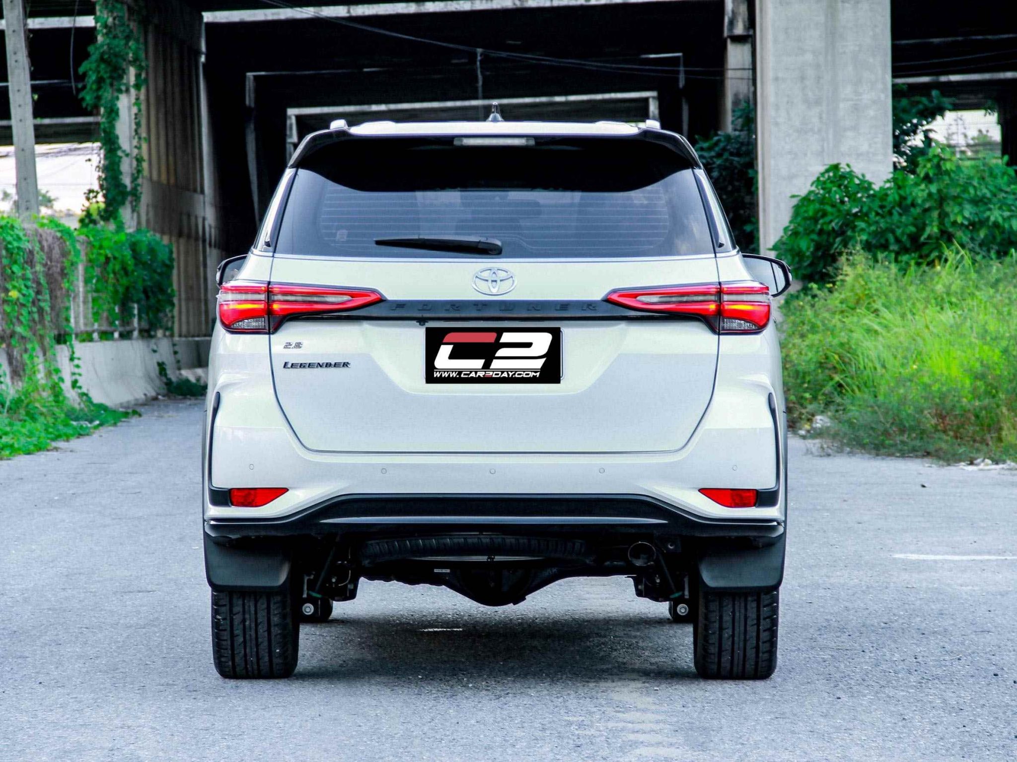 2022 TOYOTA FORTUNER 2.8 LEGENDER BLACK TOP