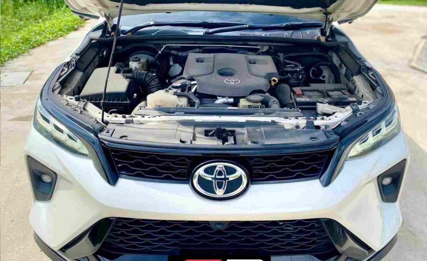 2020 TOYOTA FORTUNER 2.4V REGENDER