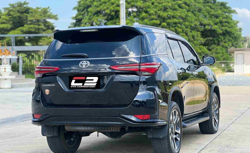 2021 TOYOTA FORTUNER Legender Auto 2.4 V