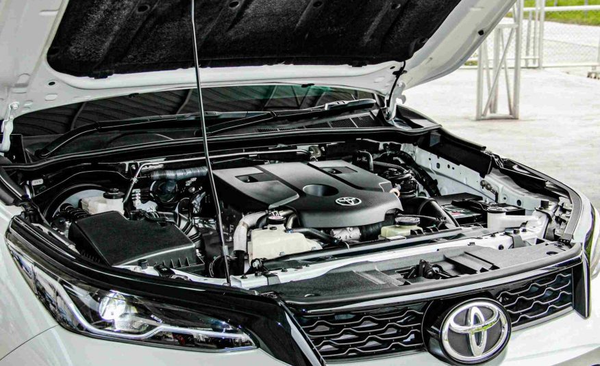 2022 TOYOTA FORTUNER 2.4 V LEADER