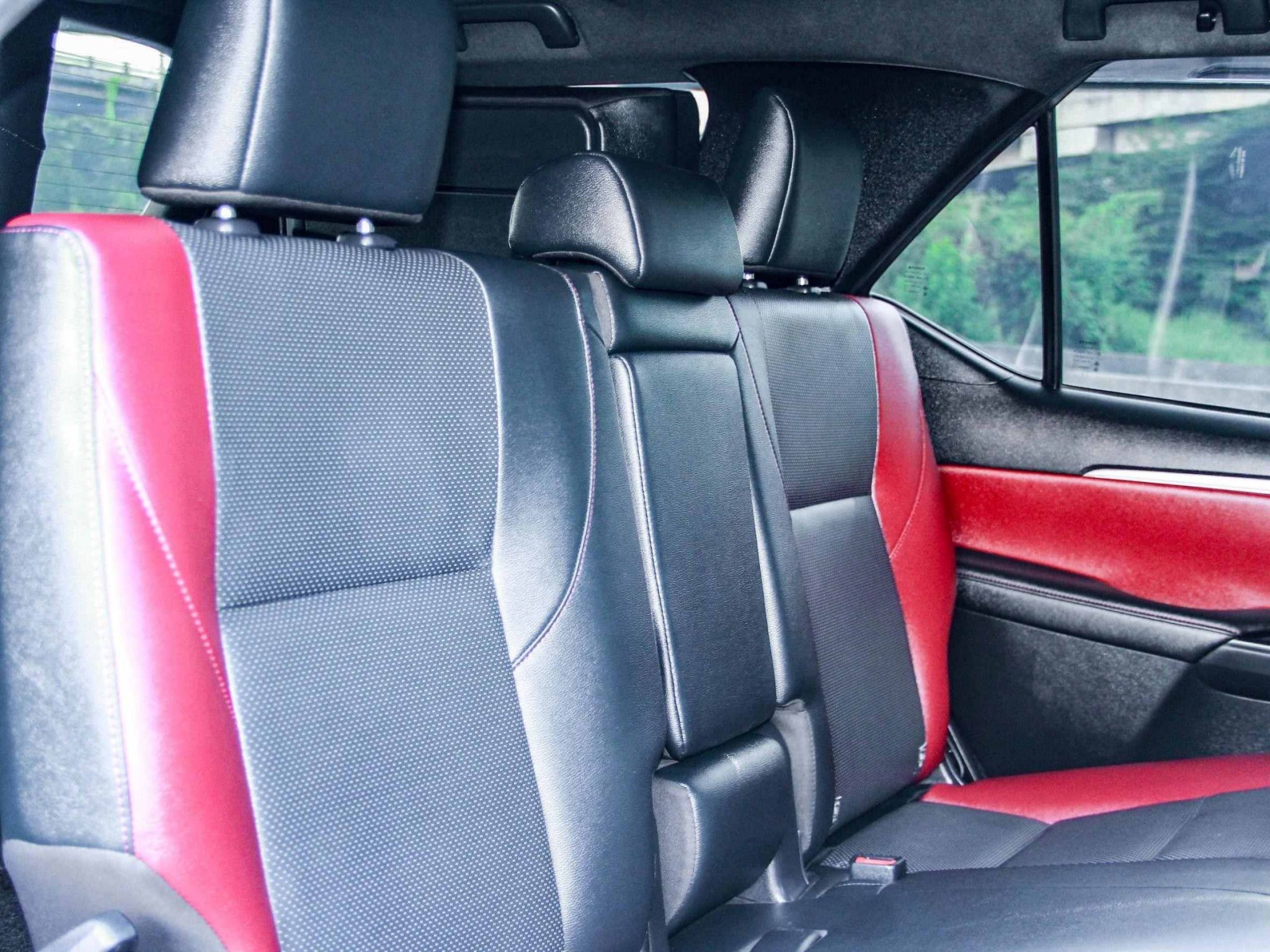 2022 TOYOTA FORTUNER 2.8 LEGENDER BLACK TOP