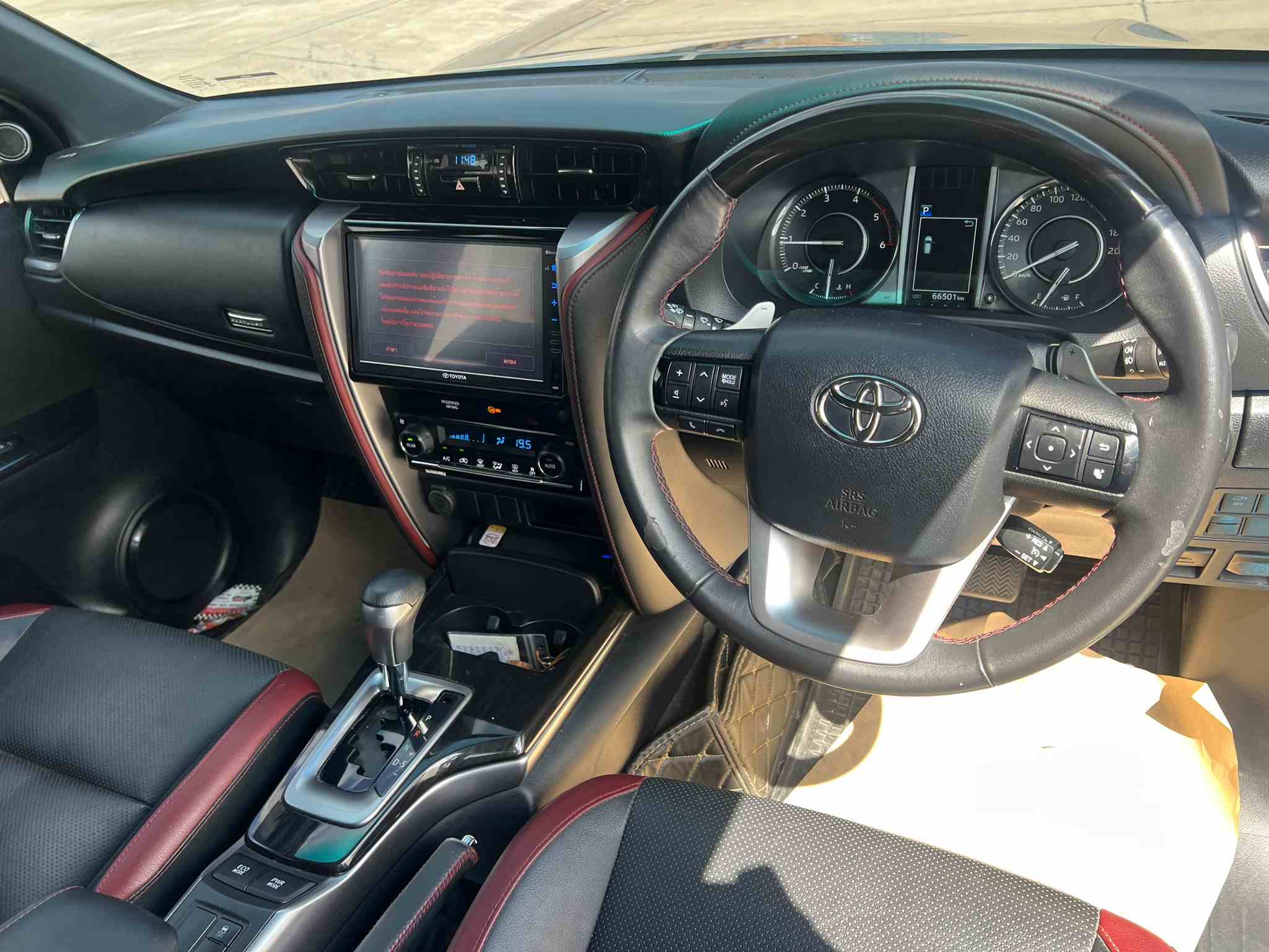 2021 TOYOTA FORTUNER Legender Auto 2.4 V