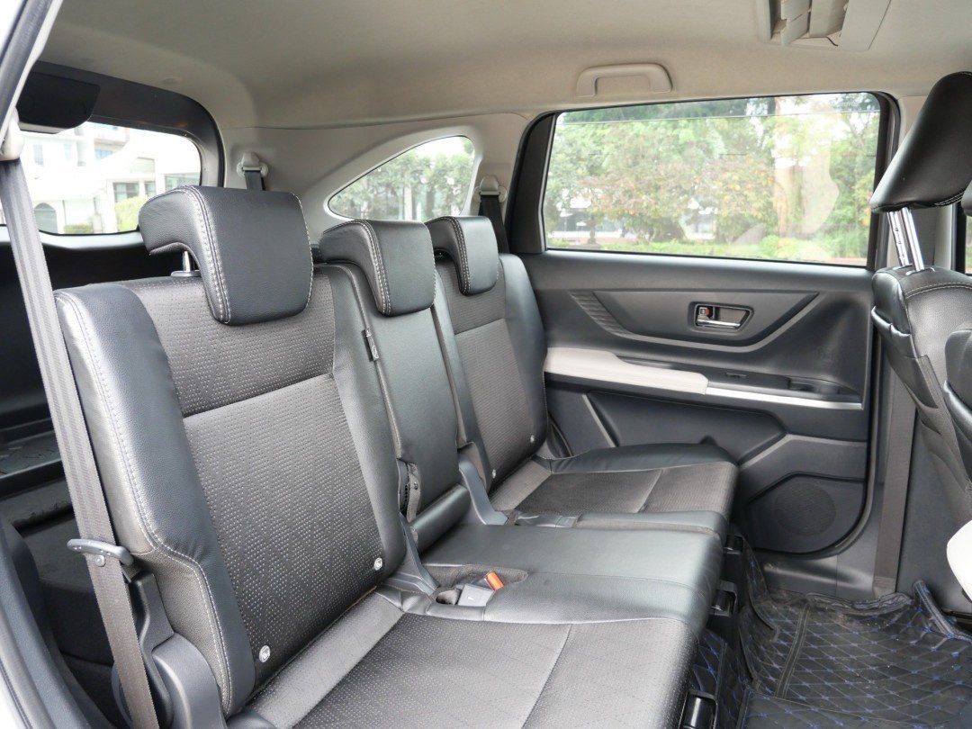 2023 TOYOTA VELOZ Wagon 4dr Premium 7st CVT FWD 1.5i (CBU)