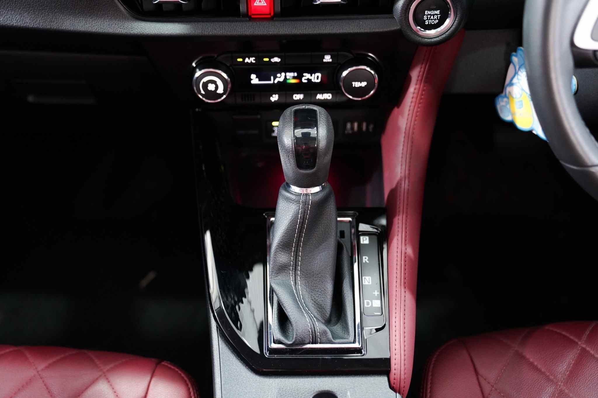 2023 TOYOTA YARIS ATIV 1.2 Premium Luxury AT