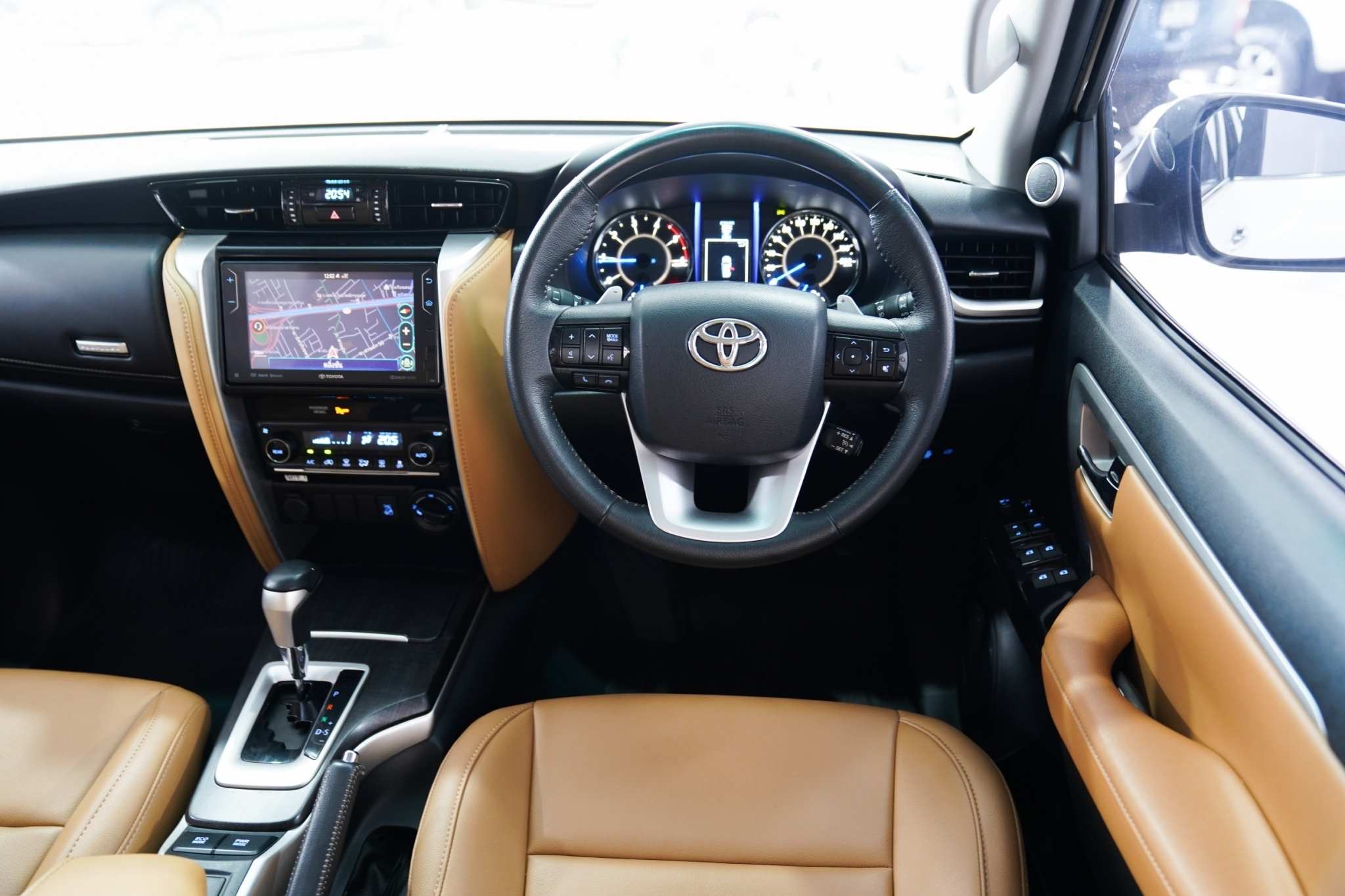 2019 TOYOTA #FORTUNER 2.8 V 4WD SIGMA4 AT