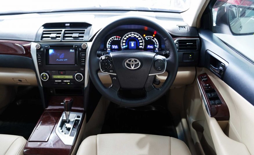 2014 TOYOTA CAMRY 2.5 G AT