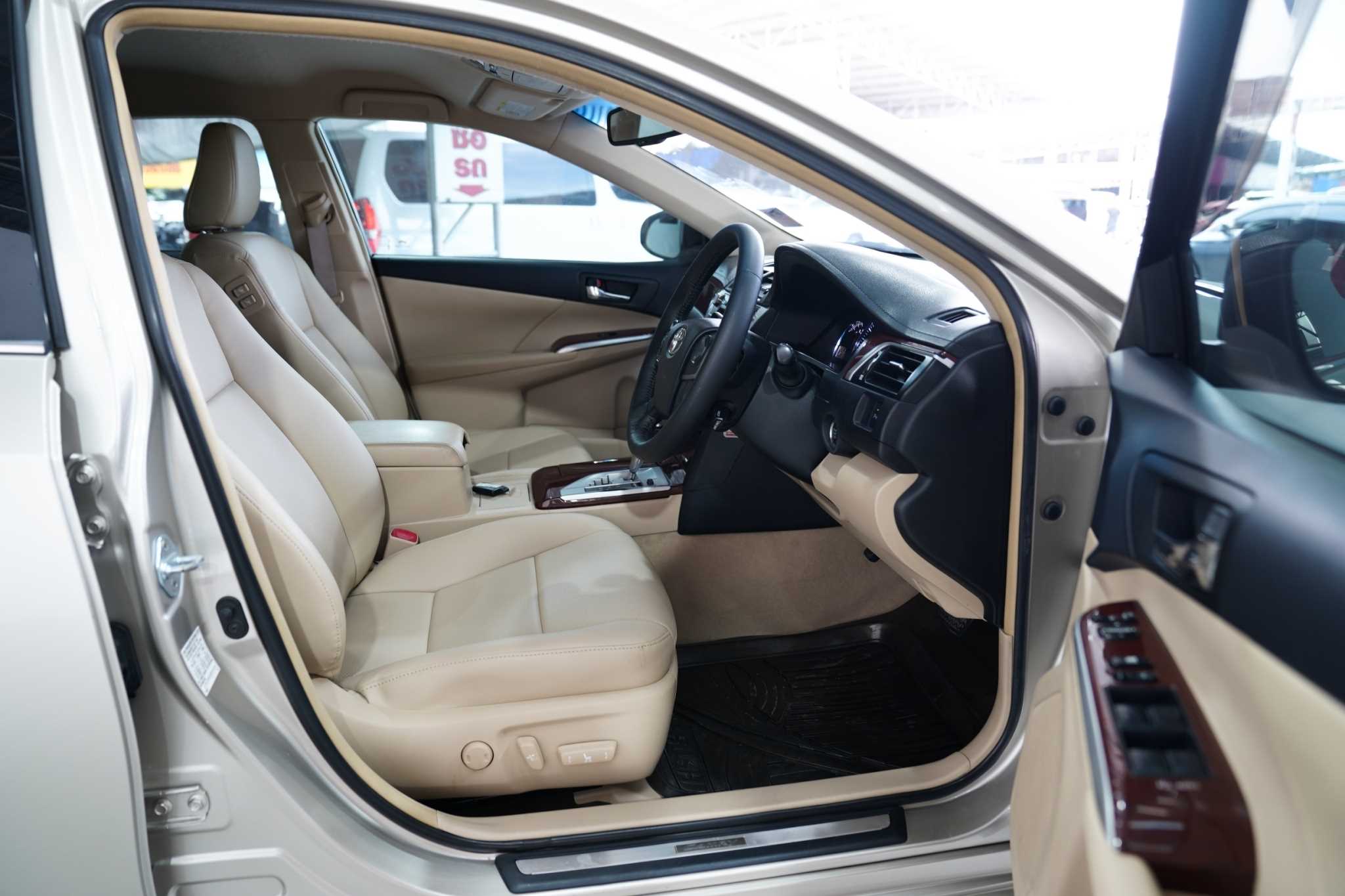 2014 TOYOTA CAMRY 2.5 G AT