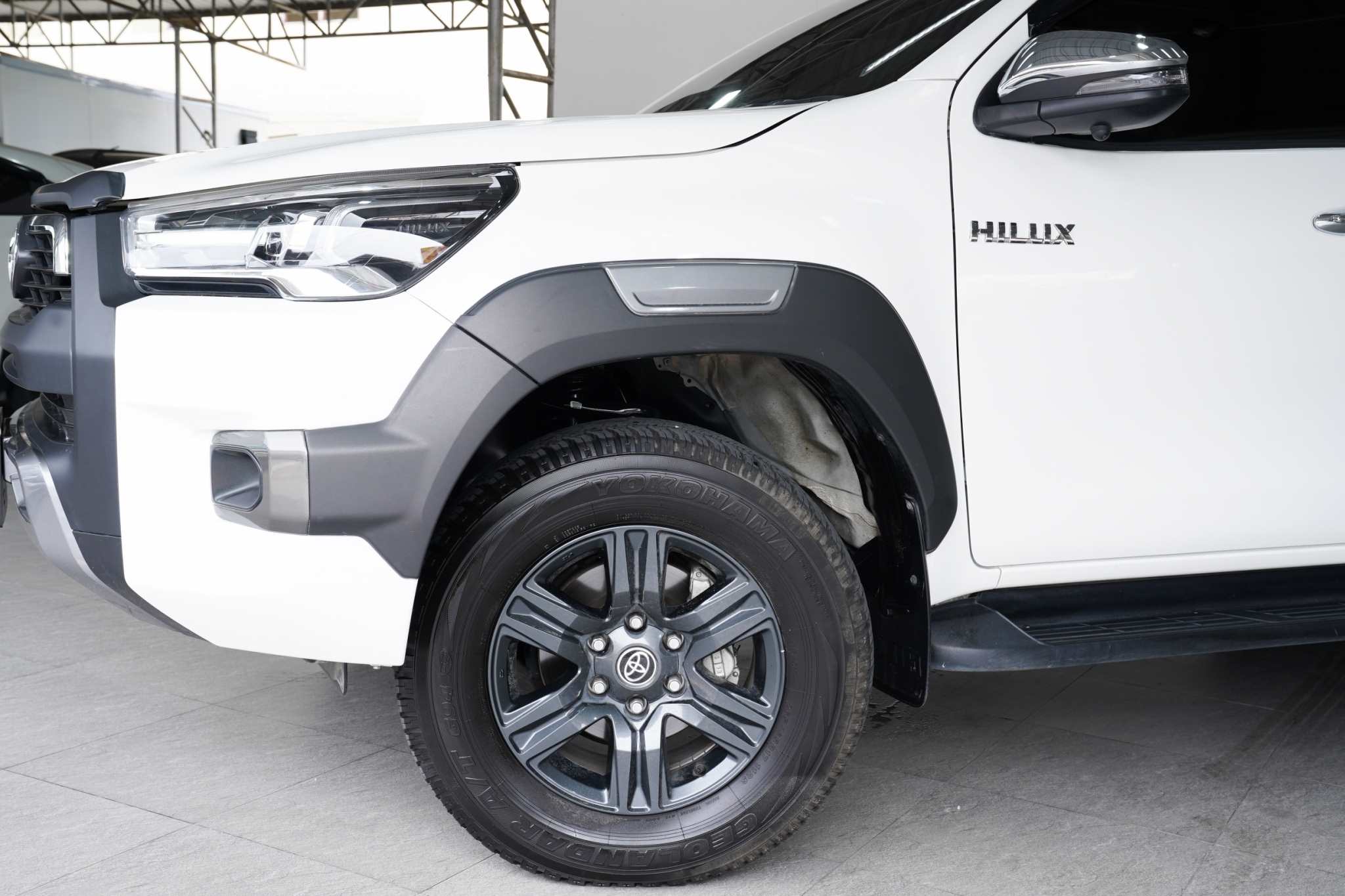2023 TOYOTA REVO Double Cab