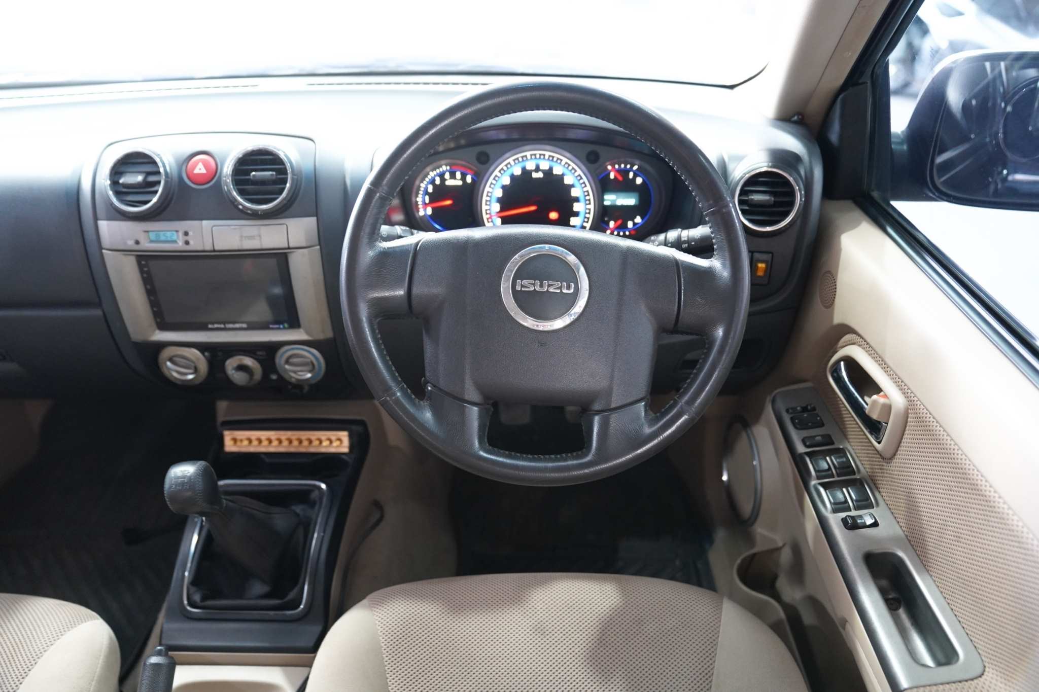 2010 ISUZU DMAX 2.5 HI-LANDER MT