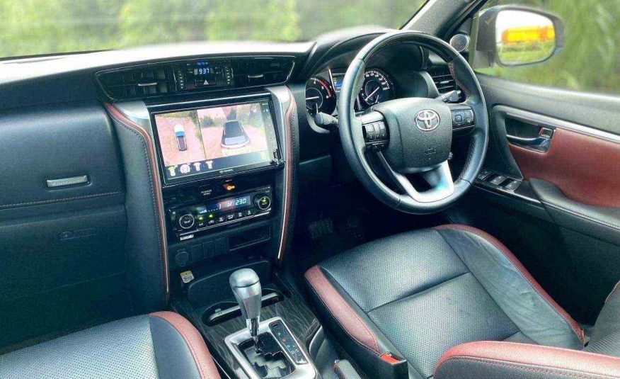 2020 TOYOTA FORTUNER 2.4V REGENDER