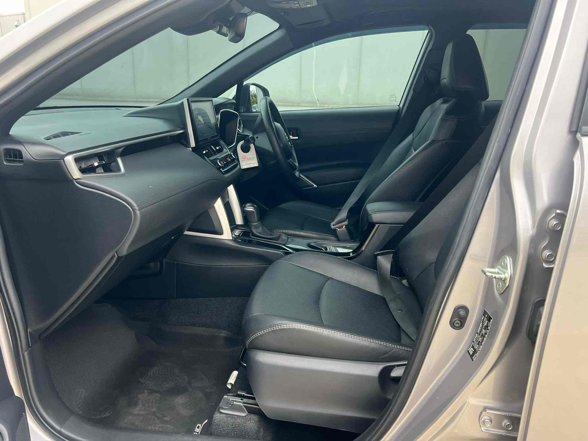 2020 Toyota Cross 1.8 Hybrid Premium  safety