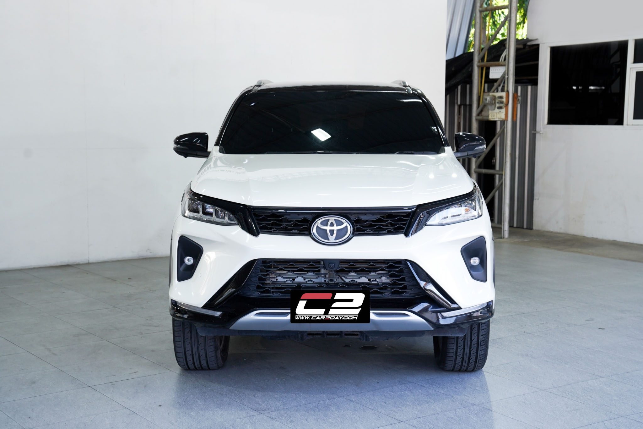 2022 TOYOTA FORTUNER 2.4 Legender AT