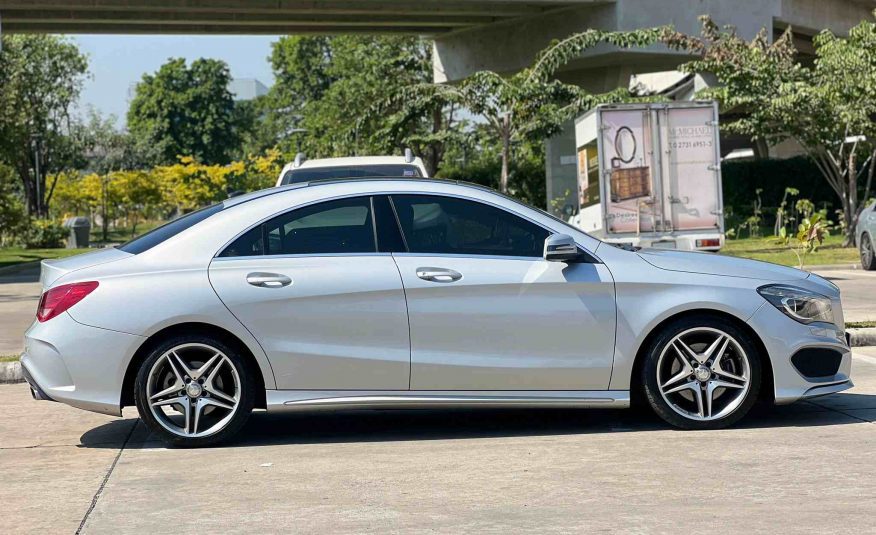 2013 Mercedes Benz CLA 250