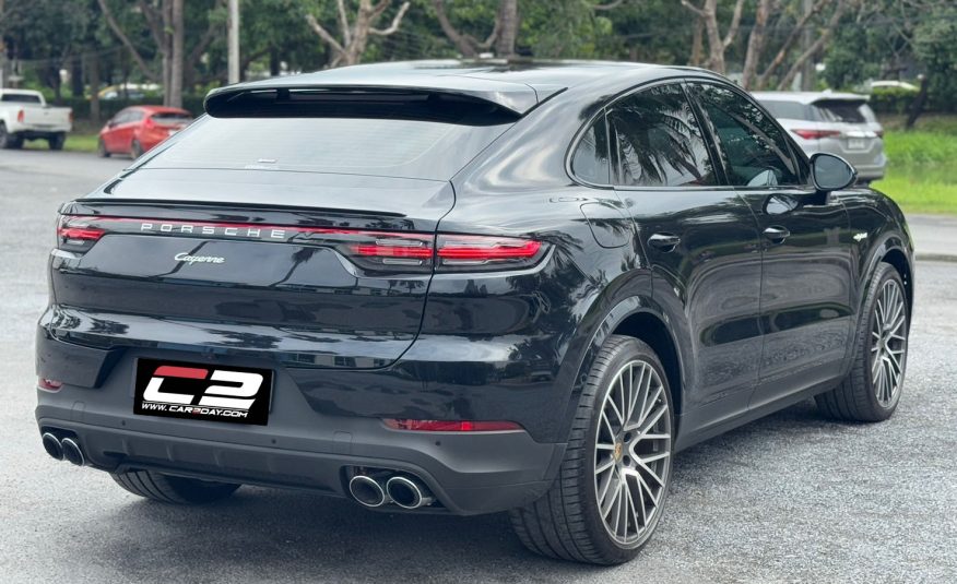 2022 Porsche Cayenne e-hybrid Coupe