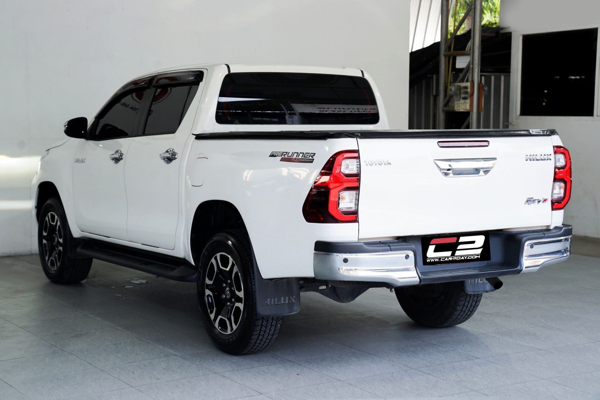 2021 TOYOTA REVO 2.4 MID DOUBLECAB AT