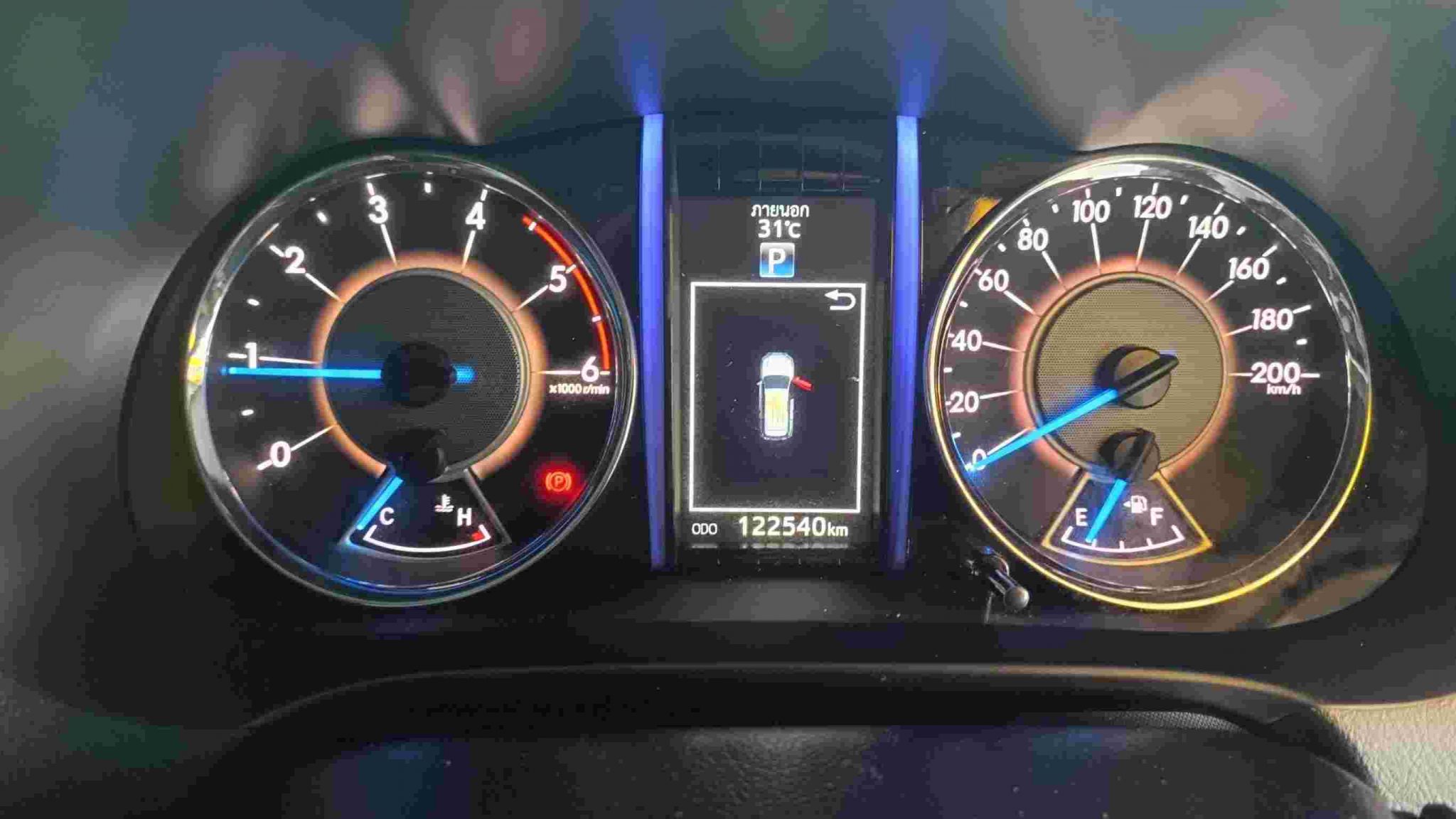 2018 TOYOTA FORTUNER 2.4 V 2WD