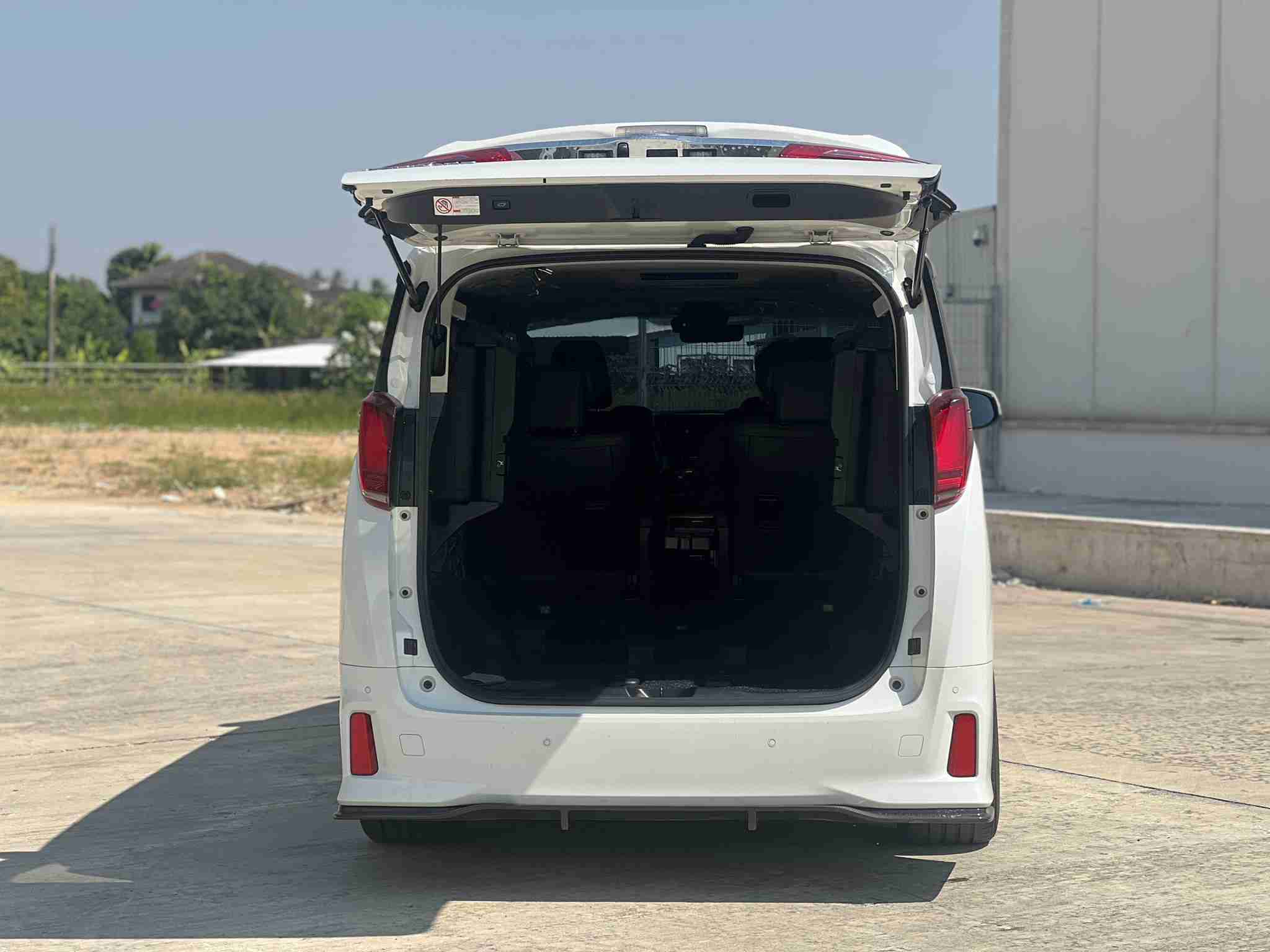 2022 Toyota Alphard 2.5 SC Package