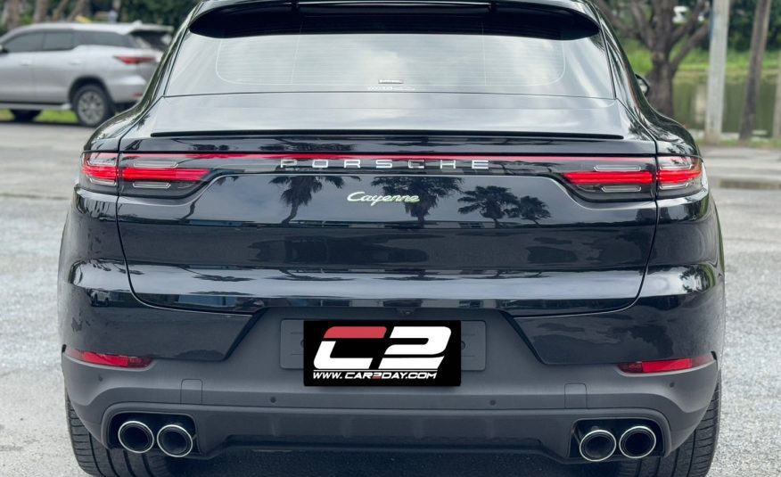 2022 Porsche Cayenne e-hybrid Coupe