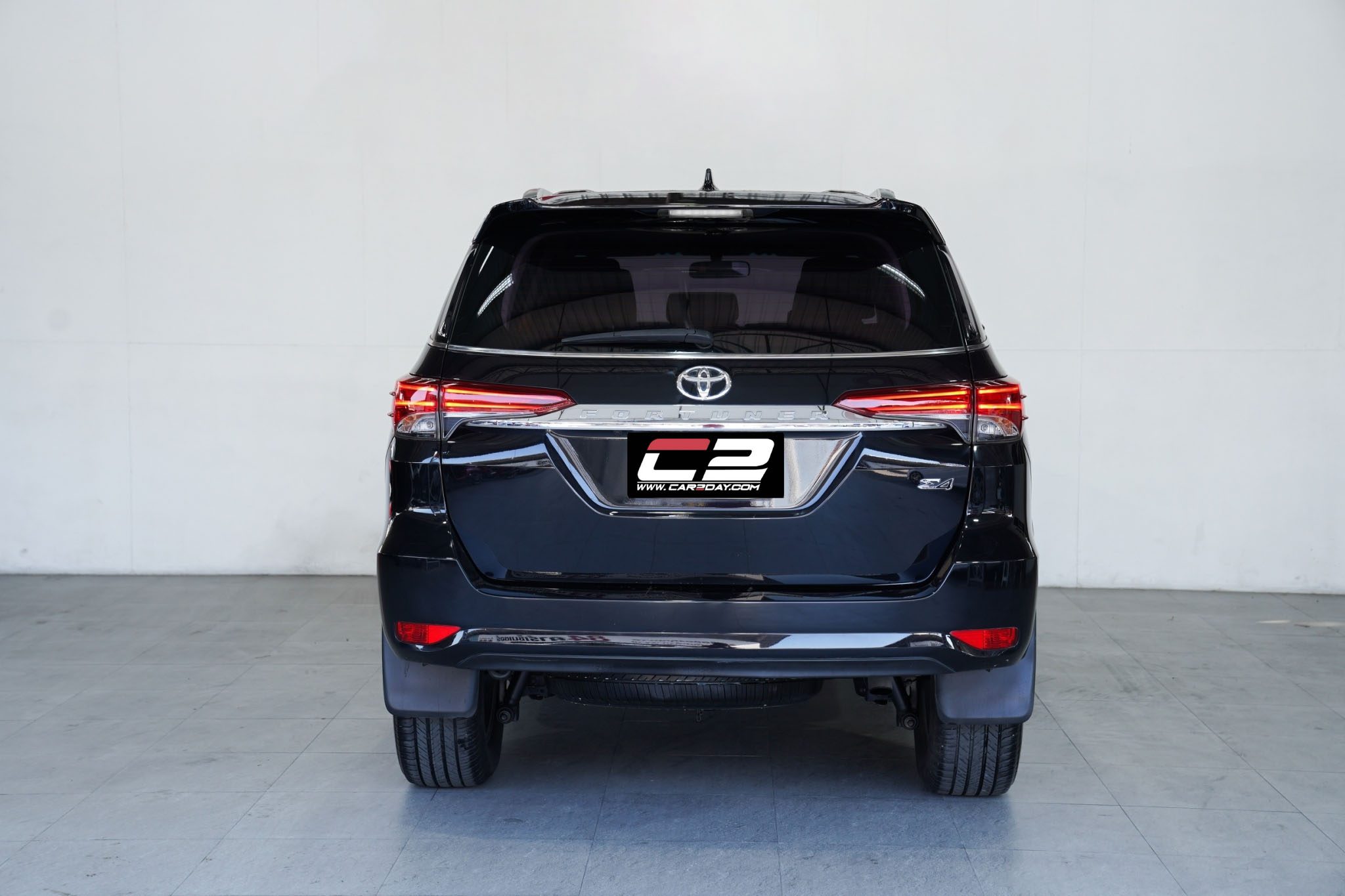 2019 TOYOTA FORTUNER 2.4 SIGMA 4WD AT