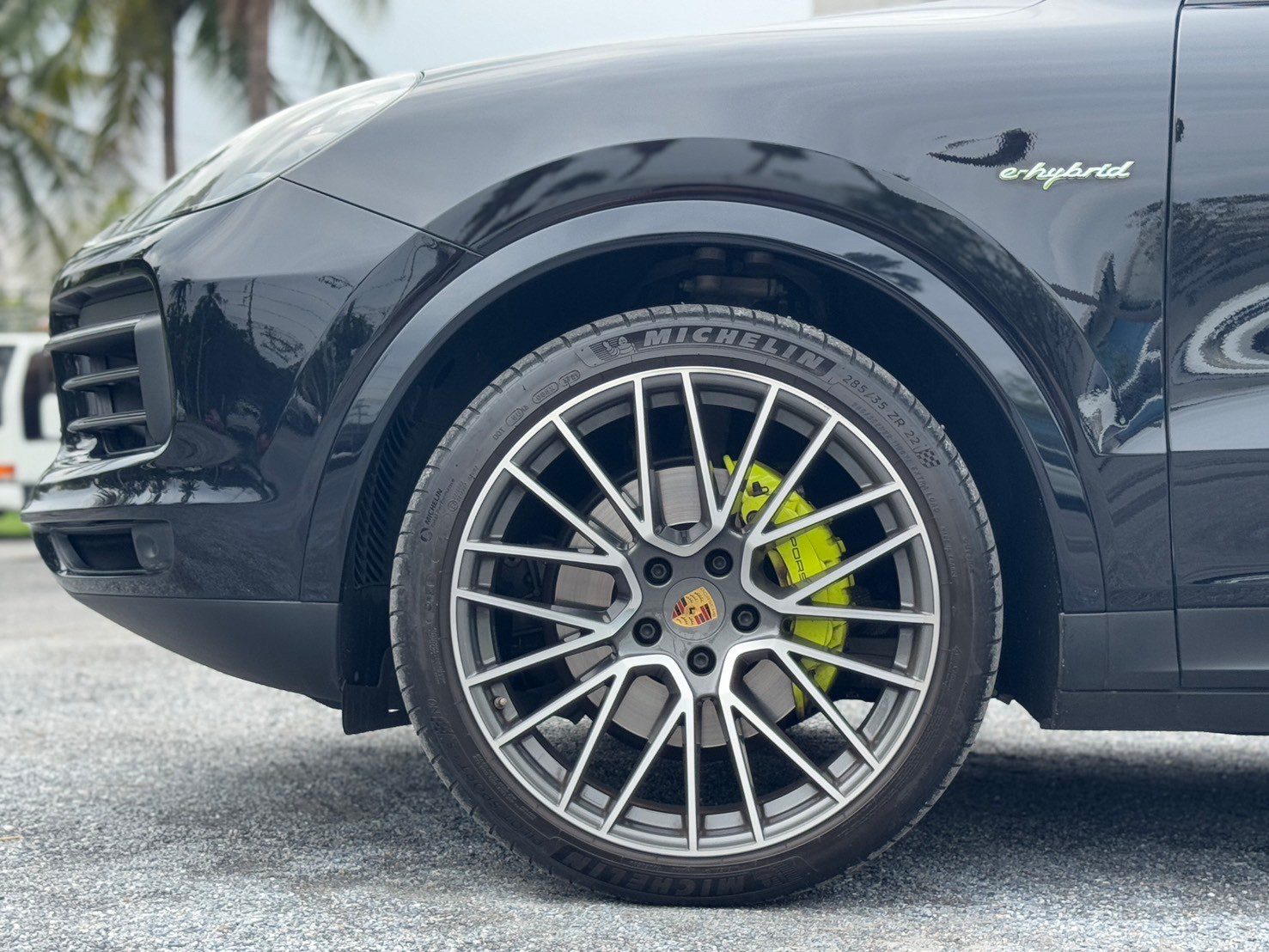 2022 Porsche Cayenne e-hybrid Coupe