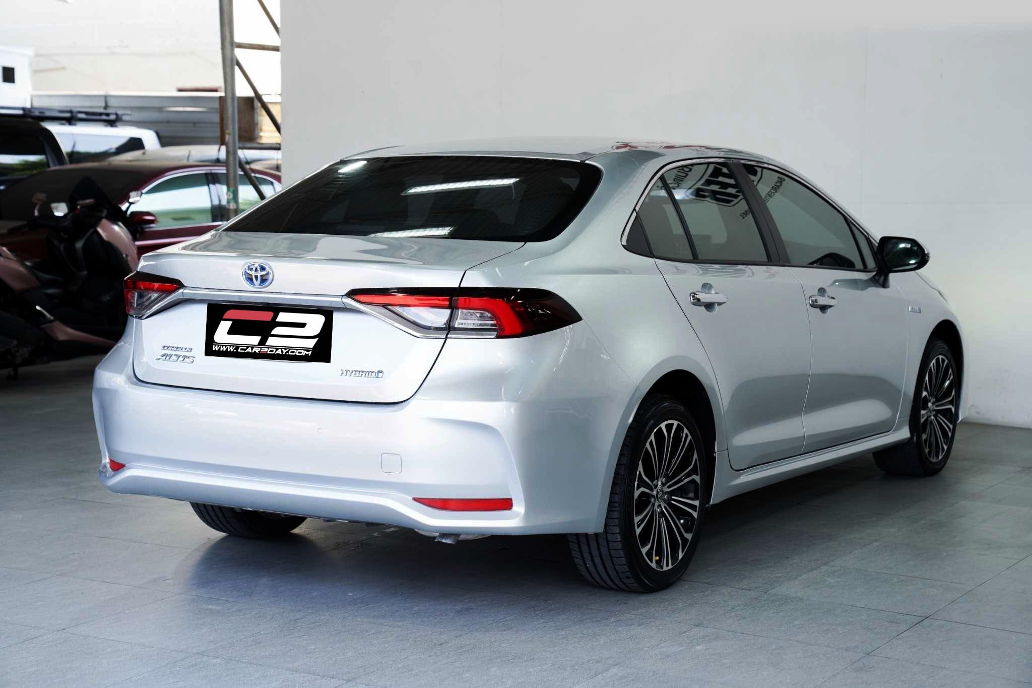2022 TOYOTA ALTIS 1.8 HEV PREMIUN AT