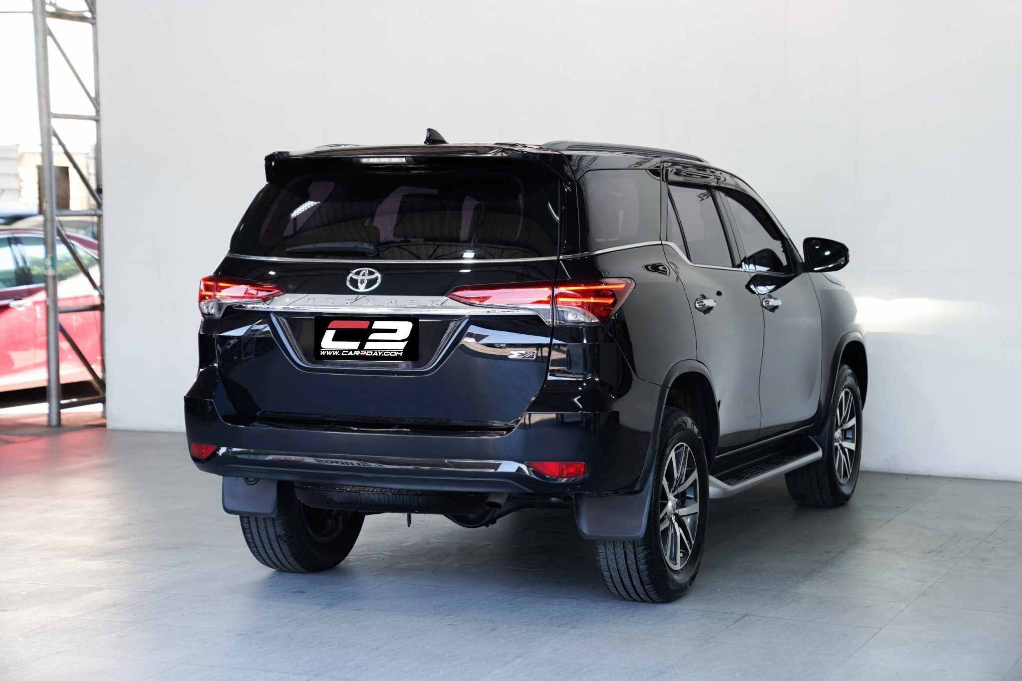 2019 TOYOTA FORTUNER 2.4 SIGMA 4WD AT