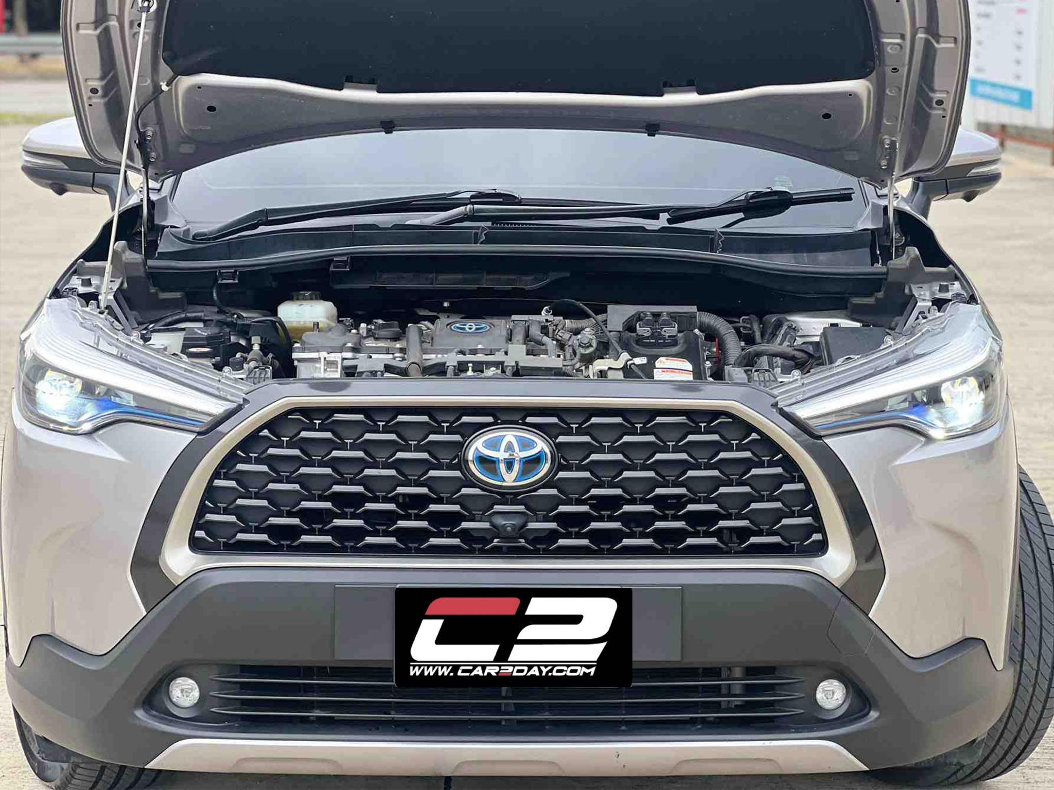 2020 Toyota Cross 1.8 Hybrid Premium  safety