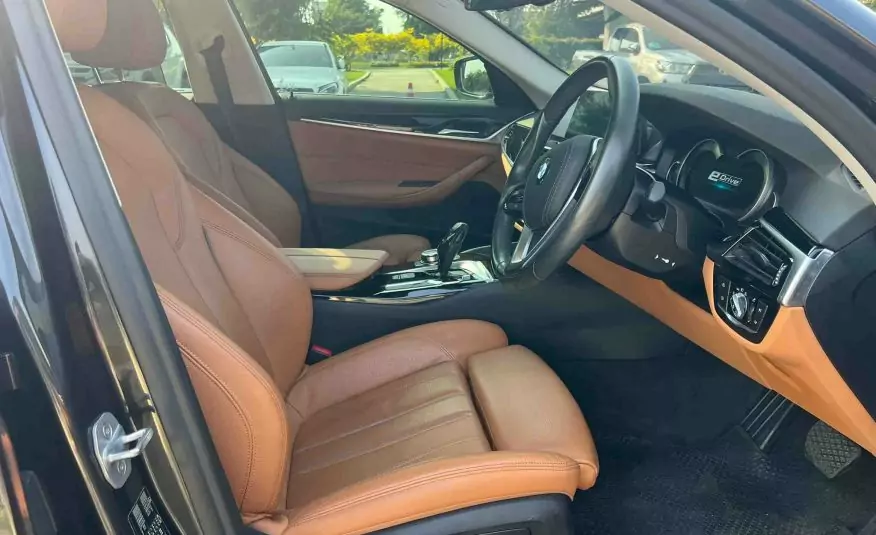 2019 Bmw 530e Elite