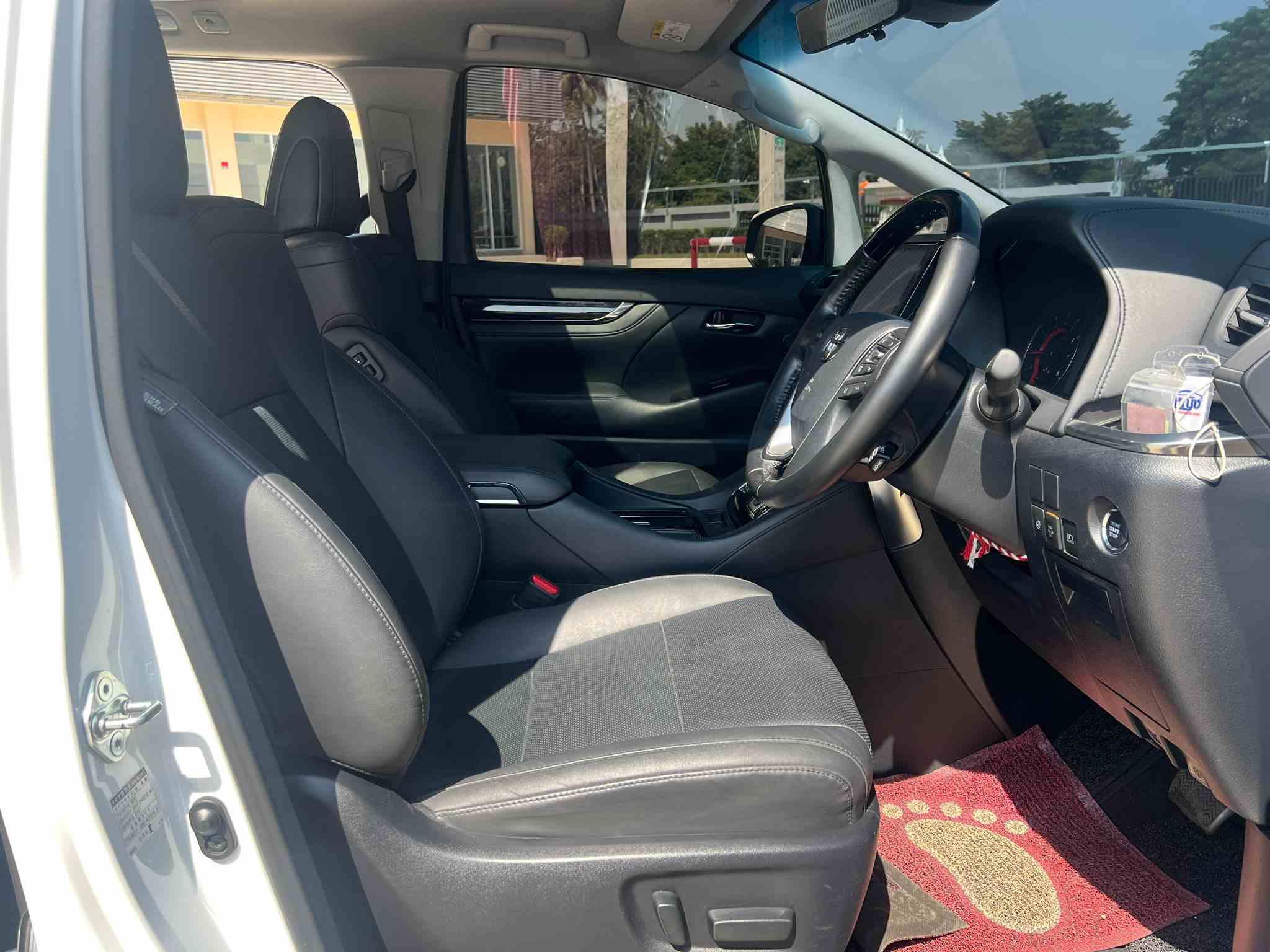 2022 Toyota Alphard 2.5 SC Package