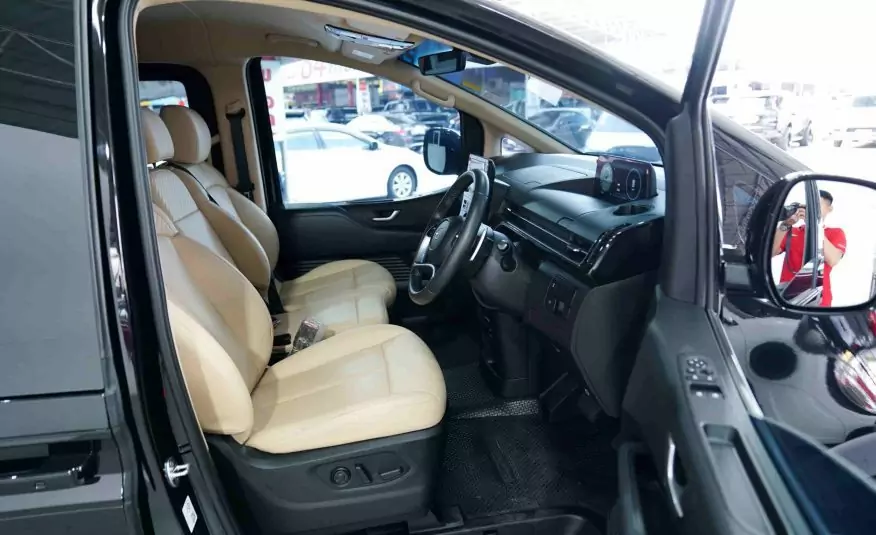 2021 HYUNDAI STARIA 2.2 SEL AT