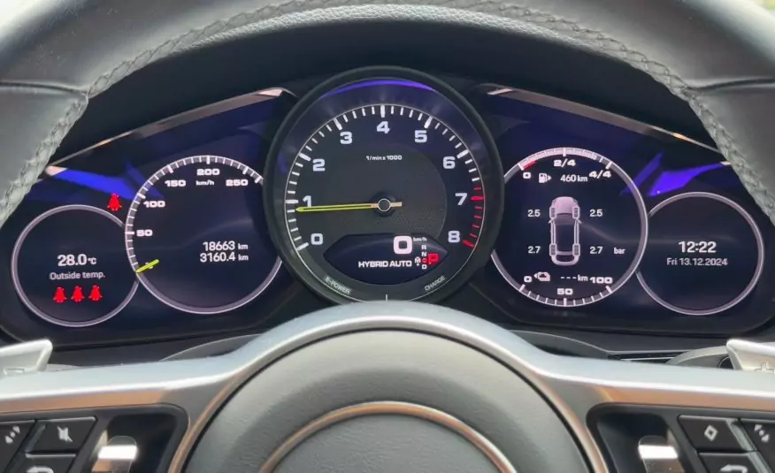 2022 Porsche Cayenne e-hybrid Coupe