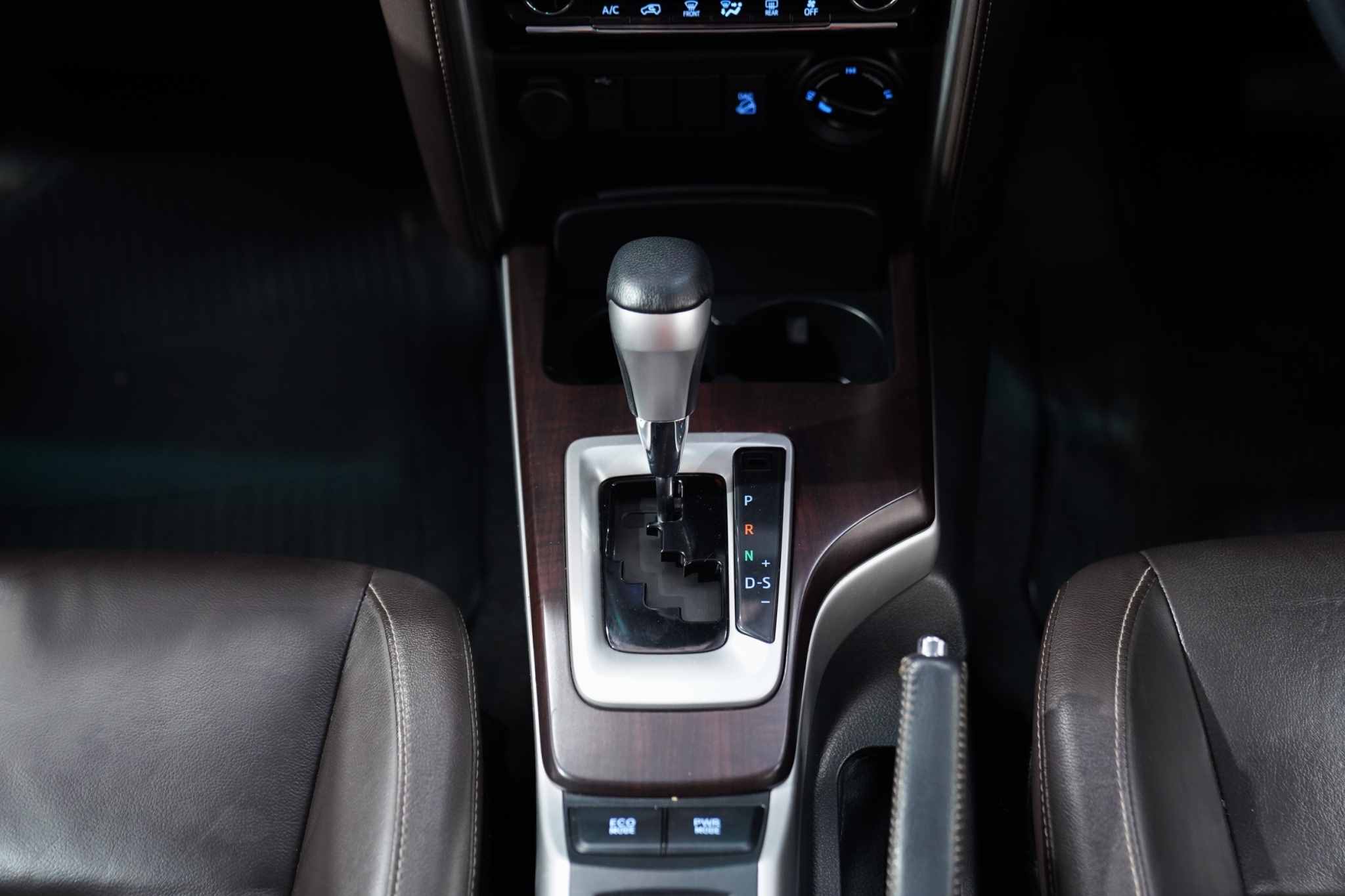 2019 TOYOTA FORTUNER 2.4 SIGMA 4WD AT