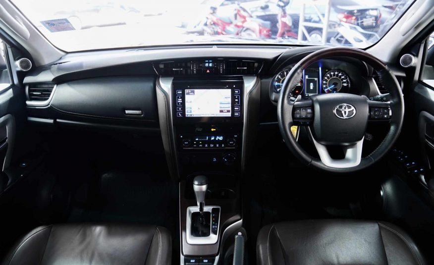 2019 TOYOTA FORTUNER 2.4 SIGMA 4WD AT