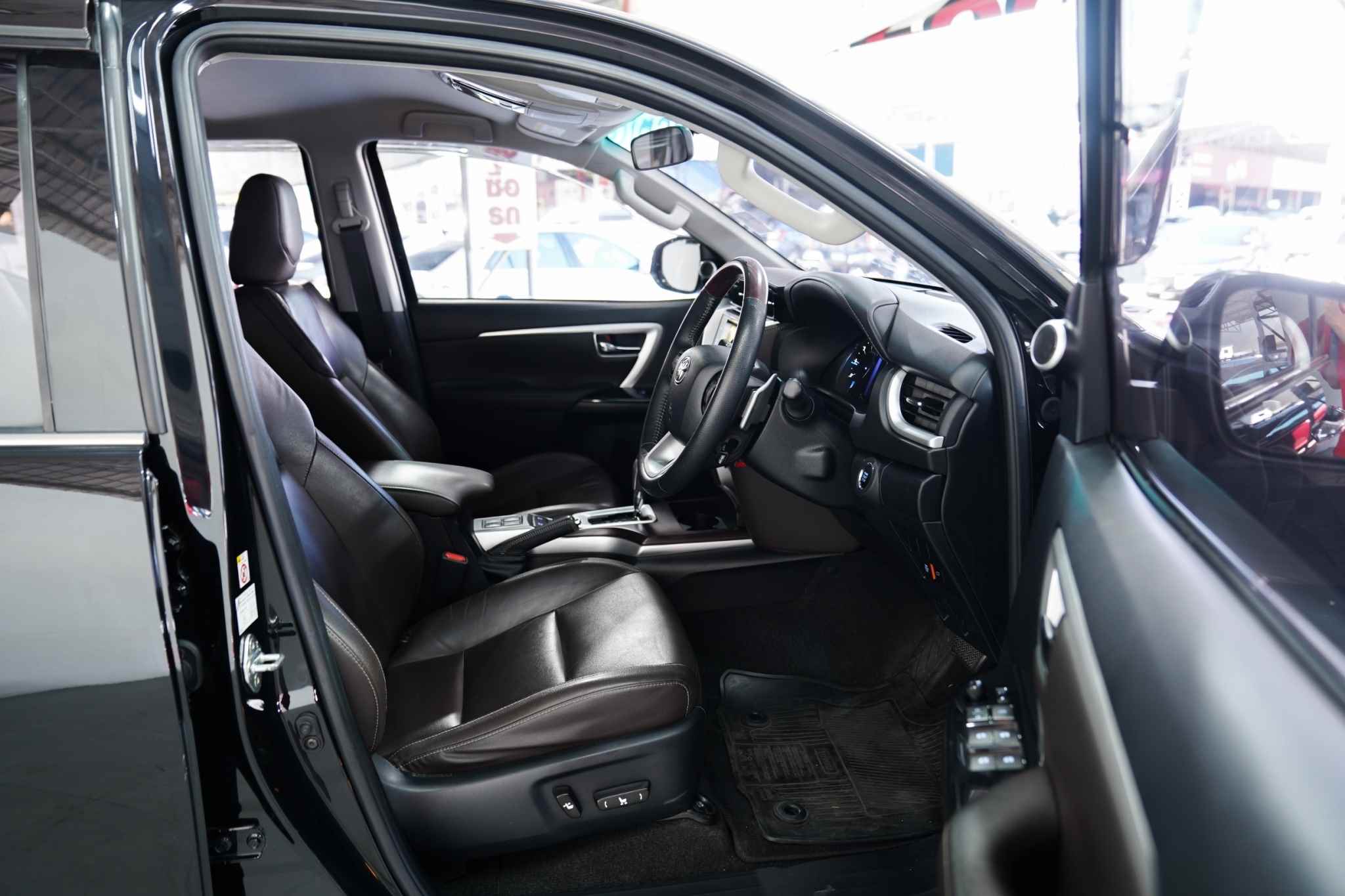 2019 TOYOTA FORTUNER 2.4 SIGMA 4WD AT