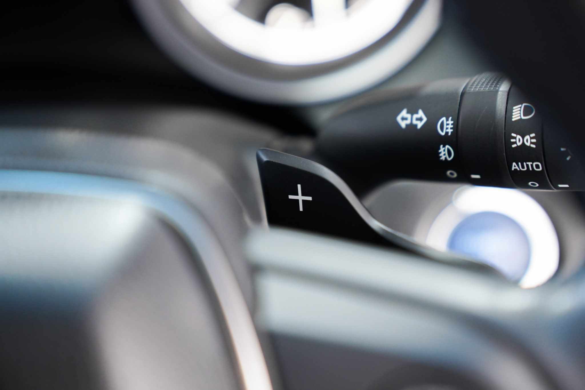 2020 TOYOTA CAMRY 2.5 HYBRID AT