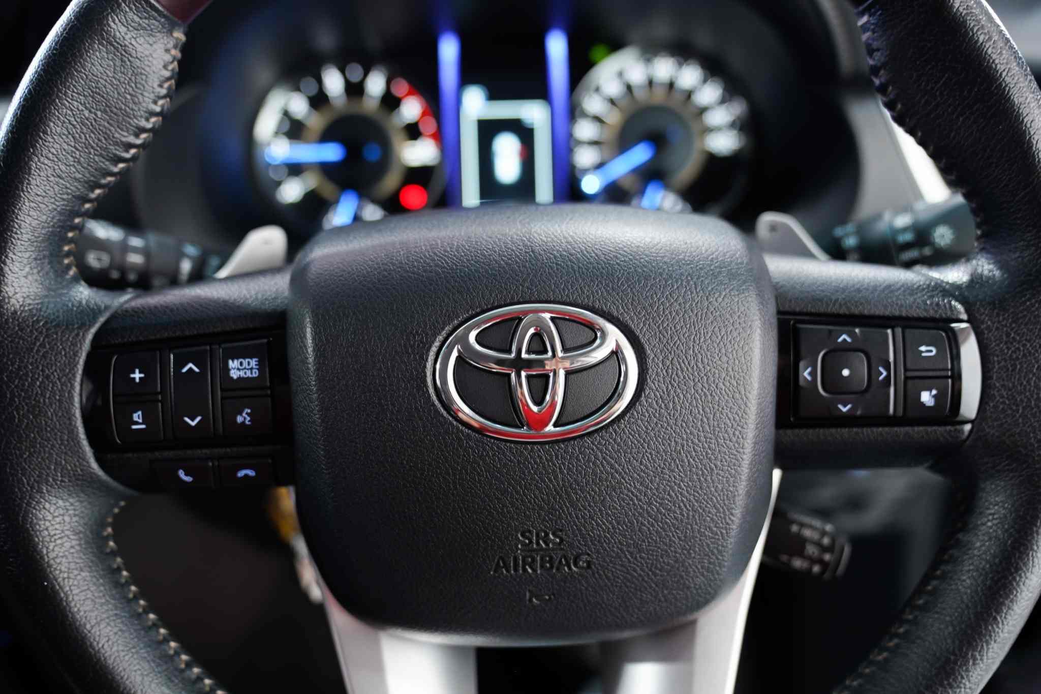 2019 TOYOTA FORTUNER 2.4 SIGMA 4WD AT