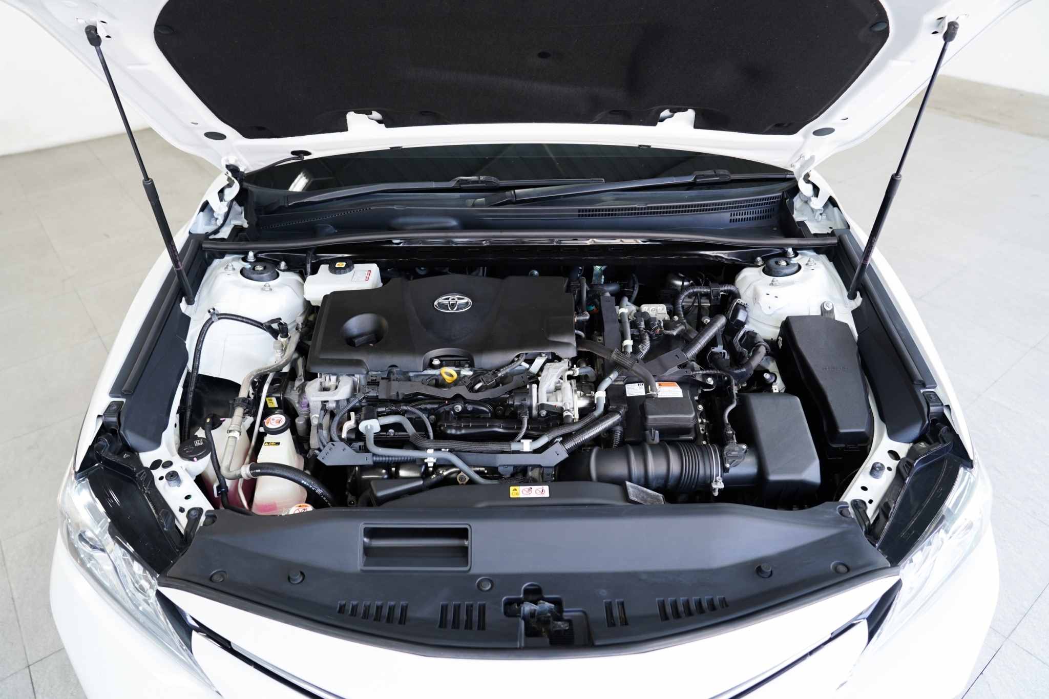 2020 TOYOTA CAMRY 2.5 HYBRID AT